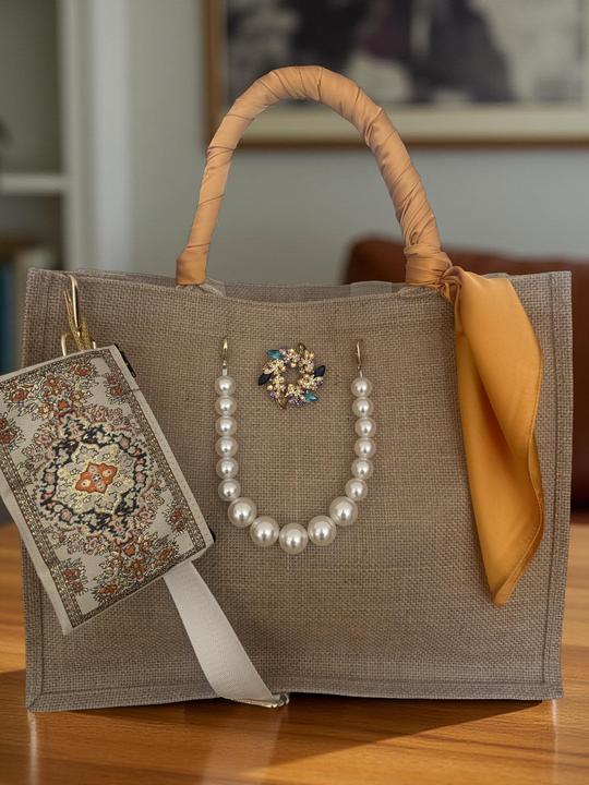 Mavis Taschen